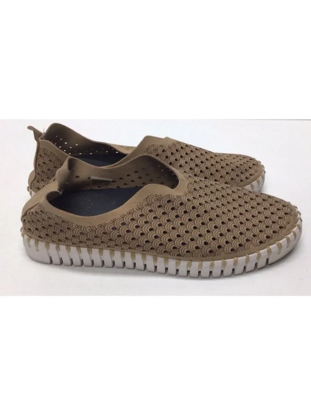 Ilse Jacobsen Tulip Women’s EU 37 US 6.5 Beige Leather Slip On Shoes Comfort